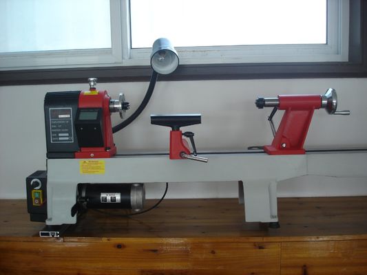 Easy Speed Change Mini Wood Lathe Carving Machine ISO Certification