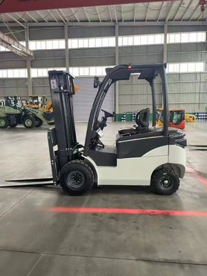 Easy-to-Operate Electric Warehouse Small Forklift